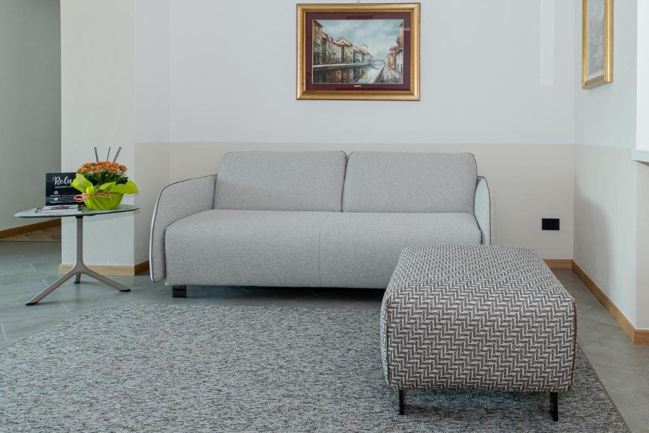 Appartamento Mg House Luxury Côme Esterno foto