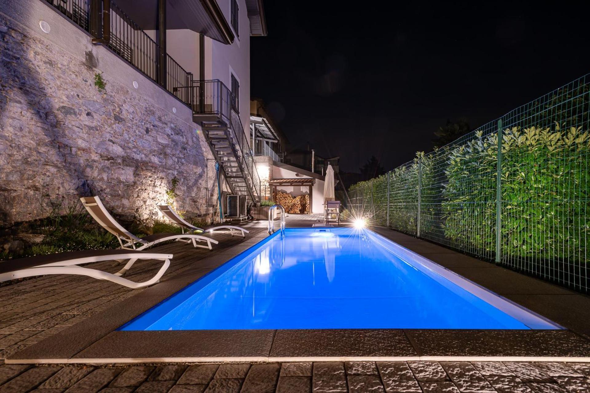 Appartamento Mg House Luxury Côme Esterno foto