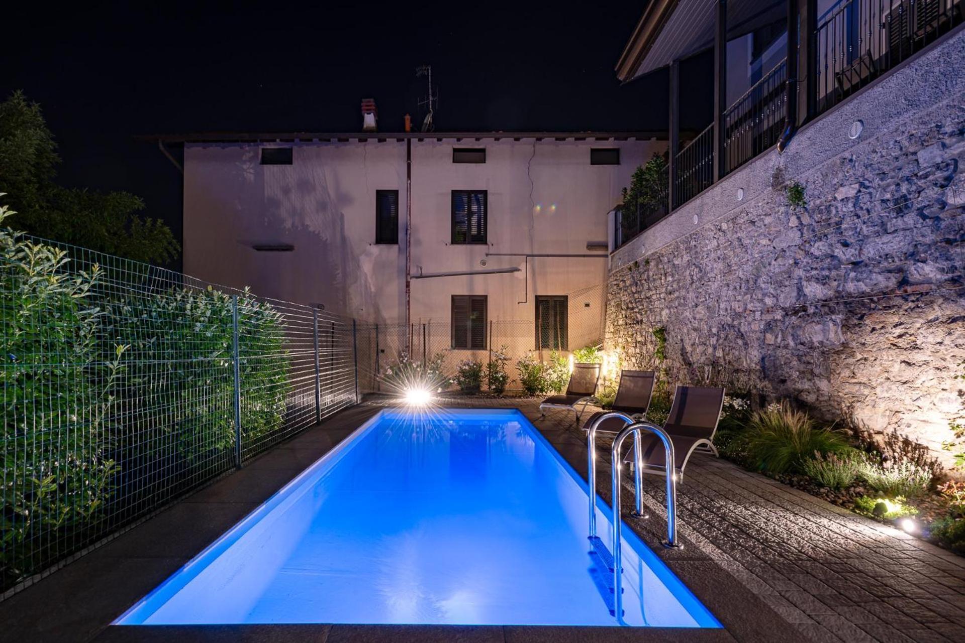 Appartamento Mg House Luxury Côme Esterno foto