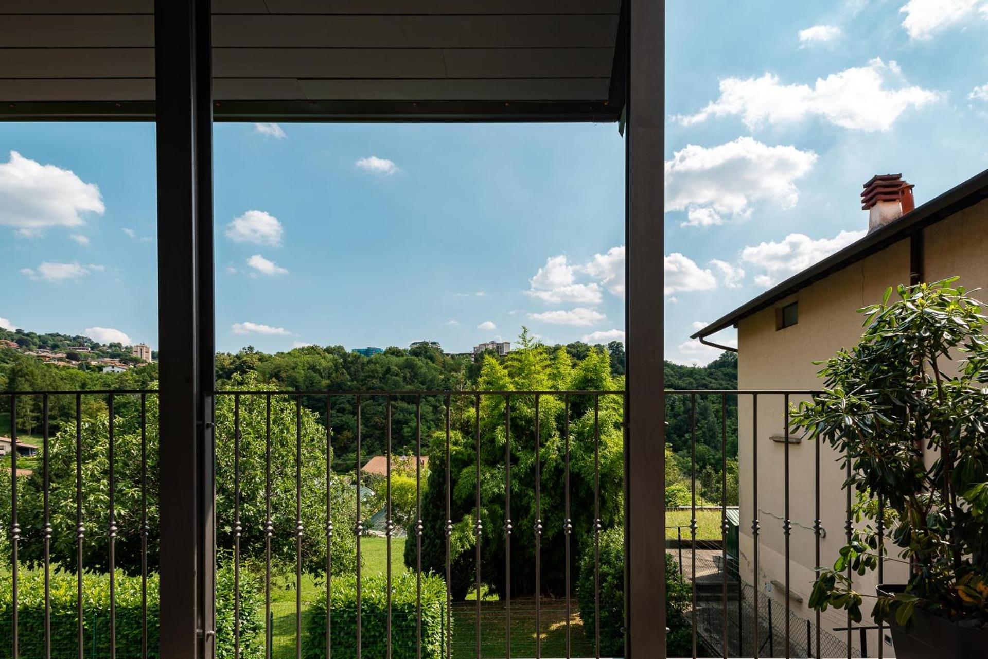Appartamento Mg House Luxury Côme Esterno foto